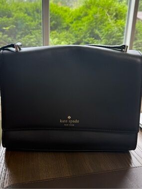 kate spade Black Shoulder Bag with Gold Logo and Beige Sides